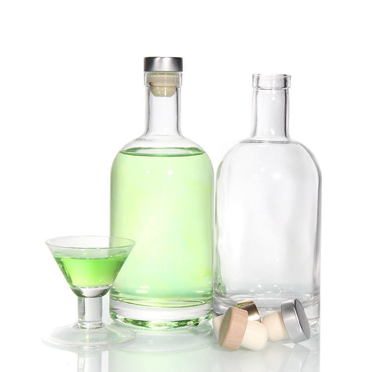السعر الرخيص 750ml زجاج فلينت زجاج الكحول الزجاج المطبوع خصيصا للشرب الكوكتيل ويسكي الروم