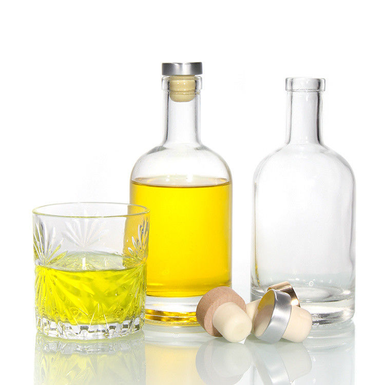 السعر الرخيص 750ml زجاج فلينت زجاج الكحول الزجاج المطبوع خصيصا للشرب الكوكتيل ويسكي الروم
